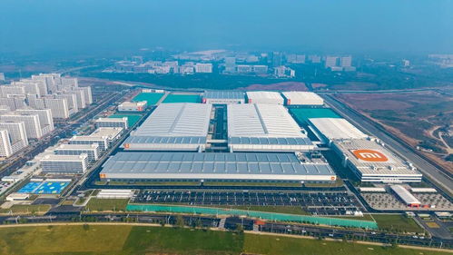 雷軍現身武漢，小米智能家電工廠正式投產引領家用電器產業革新